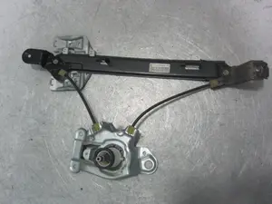 Foto de ELEVALUNAS TRASERO DERECHO SEAT LEON (1P1) 1.6 TDI (105 CV / 77 KW) referencia 1PO839462