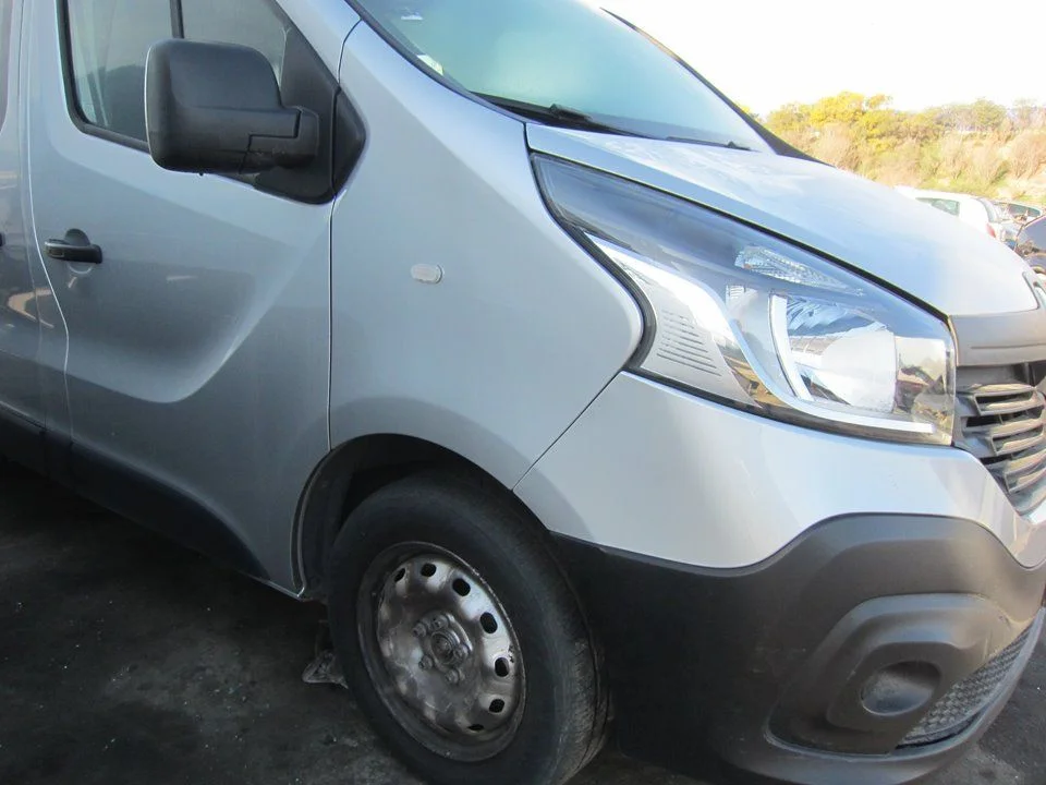 Foto de ALETA DELANTERA DERECHA RENAULT TRAFIC III FURGÓN 1.6 dCi Diesel Energy (120 CV / 88 KW)
