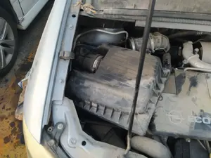 Foto de CAJA FILTRO AIRE OPEL ZAFIRA A 2.0 DTI (101 CV / 74 KW) referencia 13271059
