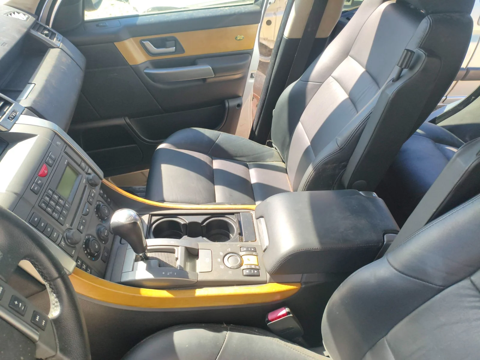 Foto de CONSOLA CENTRAL LAND ROVER RANGE ROVER SPORT 4.4 V8 CAT (299 CV / 220 KW)