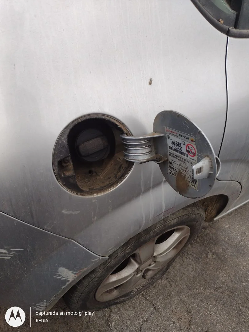 Foto de TAPA EXTERIOR COMBUSTIBLE SEAT LEON (1P1) 1.9 TDI (105 CV / 77 KW) referencia 1P0809905B FKZ