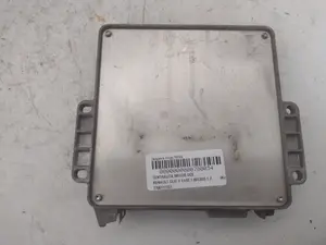 Foto de CENTRALITA MOTOR UCE RENAULT CLIO II FASE I (B/CB0) 1.2 (58 CV / 43 KW) referencia 7700111151 foto 2