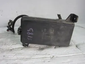 Foto de CAJA RELES / FUSIBLES LAND ROVER DISCOVERY (SALLJG/LJ) 2.5 TDI (122 CV / 90 KW) foto 4