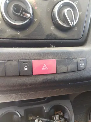 Foto de WARNING FIAT DUCATO 3 MAXI FURGÓN TS 35 (295) 2.3 JTD CAT (148 CV / 109 KW)