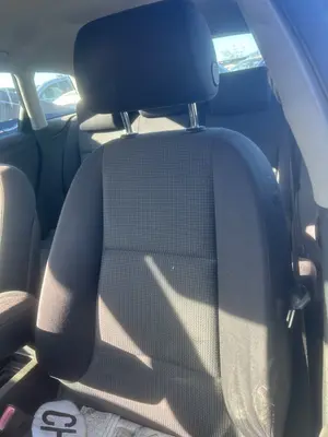Foto de ASIENTO DELANTERO IZQUIERDO AUDI A3 SPORTBACK (8PA) 1.6 16V FSI (116 CV / 85 KW)