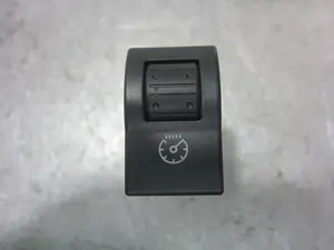 Foto de INTERRUPTOR MAZDA 3 BERLINA (BK) 1.6 CD Diesel CAT (109 CV / 80 KW) referencia BP4K666R0