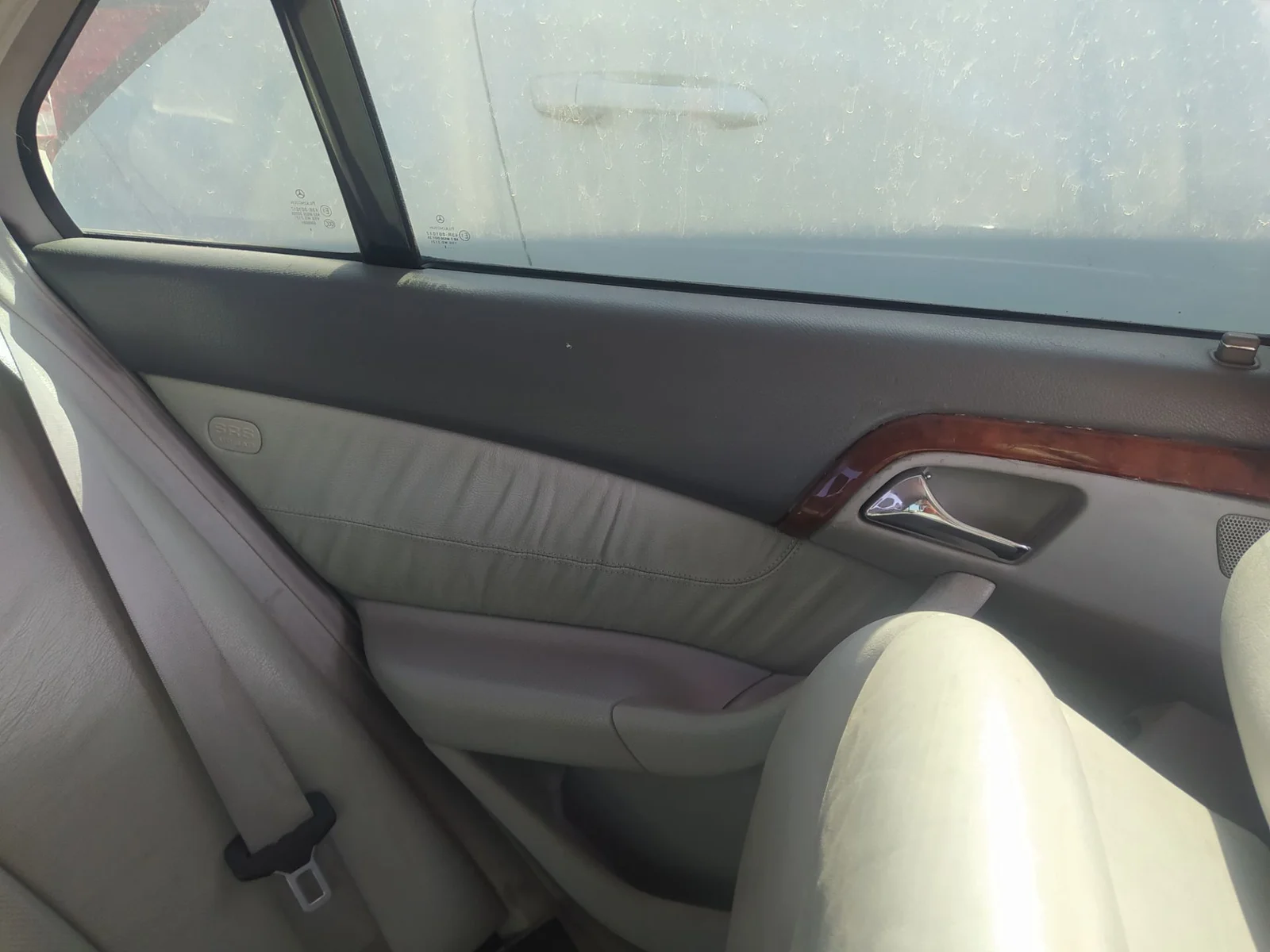 Foto de ELEVALUNAS TRASERO IZQUIERDO MERCEDES-BENZ CLASE S (BM 220) BERLINA 3.2 V6 18V CAT (224 CV / 165 KW) referencia A2207302346
