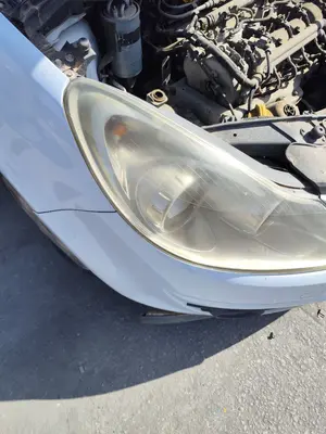 Foto de FARO DERECHO OPEL CORSA D 1.3 16V CDTI (75 CV / 55 KW) referencia 93189358 foto 3