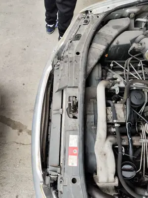 Foto de PANEL FRONTAL AUDI A6 BERLINA (4B2) 2.5 V6 24V TDI (150 CV / 110 KW)
