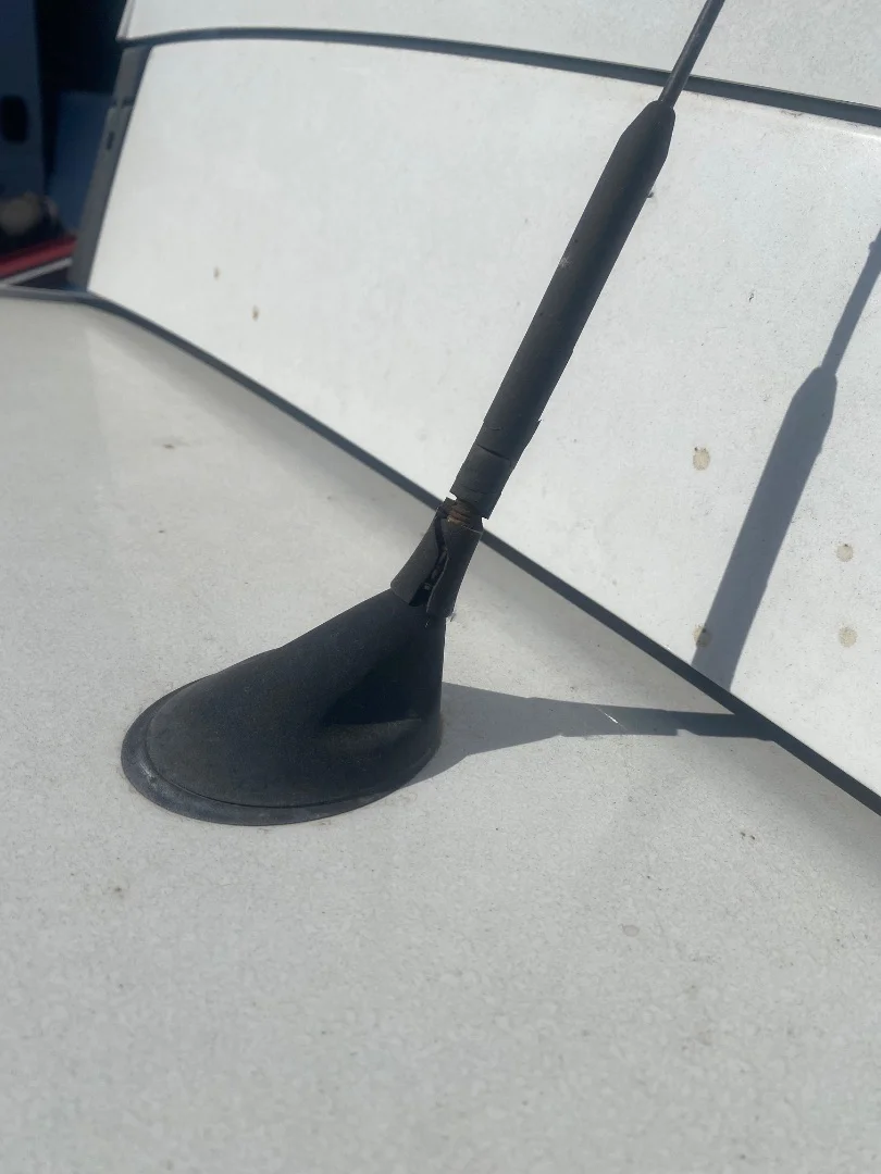 Foto de BASE DE ANTENA FORD KUGA (CBV) 2.0 TDCi CAT (136 CV / 100 KW)