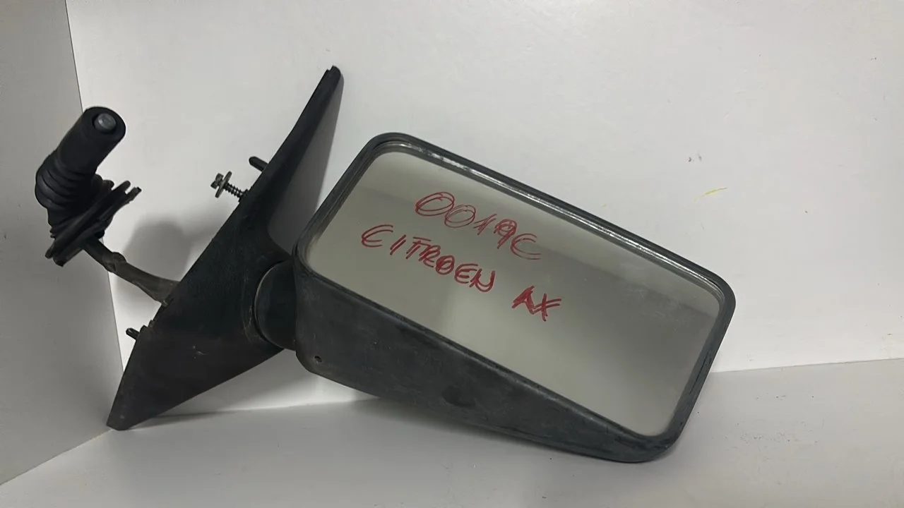 Foto de RETROVISOR DERECHO CITROEN AX 1.1 (60 CV / 44 KW)