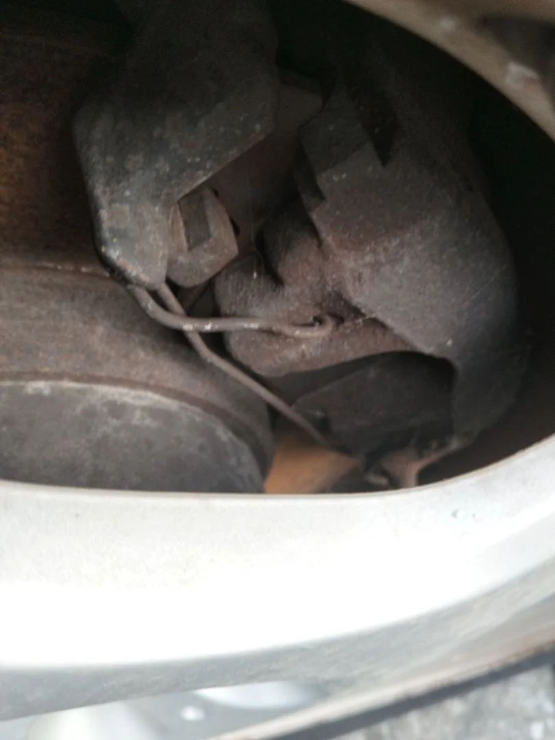 Foto de PINZA DE FRENO DELANTERA DERECHA MERCEDES-BENZ CLASE E (BM 210) BERLINA 3.0 Diesel CAT (136 CV / 100 KW) referencia A001420308364