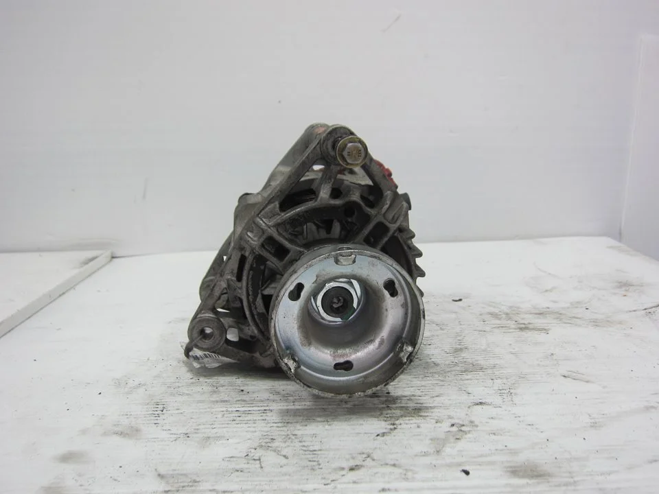 Foto de ALTERNADOR FORD FOCUS FAMILIAR (CAK) 1.8 TDDI Turbodiesel CAT (90 CV / 66 KW) referencia 22010710716