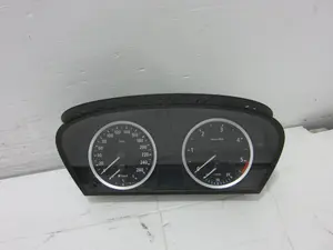 Foto de CUADRO INSTRUMENTOS BMW SERIE 5 BERLINA (E60) 3.0 Turbodiesel CAT (231 CV / 170 KW) referencia 62116983153