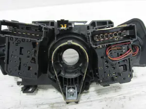 Foto de MANDO MULTIFUNCION DACIA LOGAN 1 1.4 CAT (75 CV / 55 KW) referencia 8200213173 foto 5