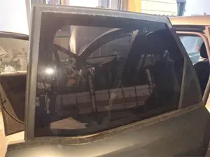 Foto de LUNA TRASERA IZQUIERDA OPEL MERIVA B