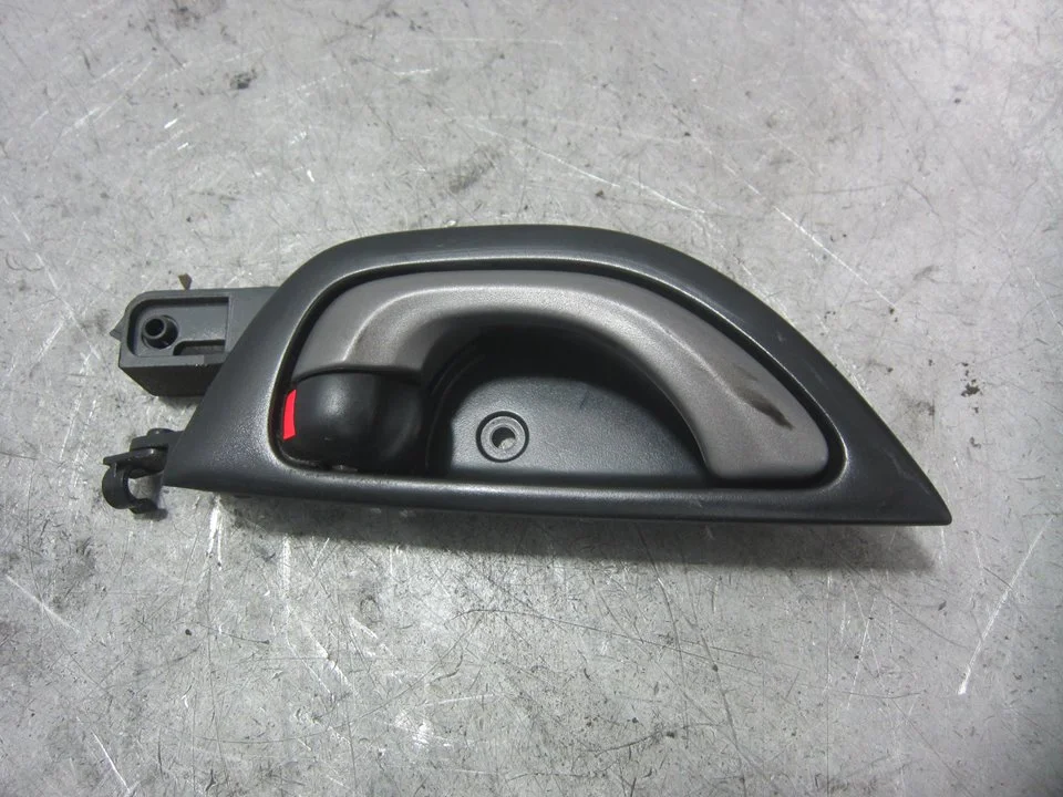 Foto de MANETA INTERIOR TRASERA DERECHA HONDA JAZZ (GG) 1.2 CAT (90 CV / 66 KW) referencia 72120SAA003ZA