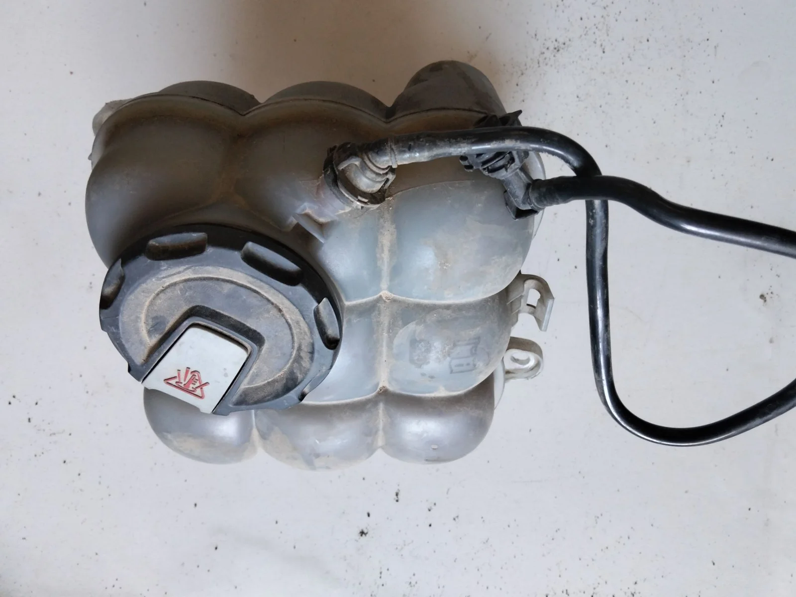 Foto de DEPOSITO EXPANSION AUDI SQ7 (4MB) 4.0 V8 TDI (435 CV / 320 KW) referencia 4M0121403G