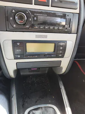 Foto de MANDO CALEFACCION / AIRE ACONDICIONADO SEAT LEON (1M1) 1.9 TDI (90 CV / 66 KW)