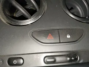 Foto de WARNING DACIA DUSTER I 1.2 16V TCE CAT (125 CV / 92 KW)