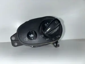Foto de MANDO LUCES FORD FOCUS BERLINA (CAK) referencia 98AG13A024CH