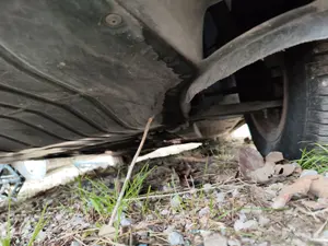 Foto de BRAZO SUSPENSION DELANTERO IZQUIERDO VOLKSWAGEN GOLF PLUS V (5M1) 1.9 TDI (105 CV / 77 KW)