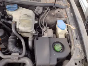 Foto de DEPOSITO LIMPIA VOLKSWAGEN PASSAT BERLINA (3B3) 1.9 TDI (131 CV / 96 KW) referencia 3B0955453AF
