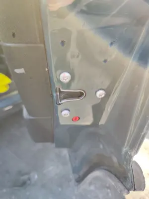 Foto de CERRADURA PUERTA TRASERA DERECHA OPEL ZAFIRA A 2.0 DTI (101 CV / 74 KW) referencia 24414134