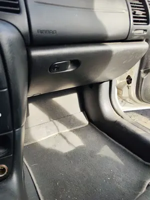 Foto de GUANTERA OPEL VECTRA B BERLINA 2.0 DTI (101 CV / 74 KW)
