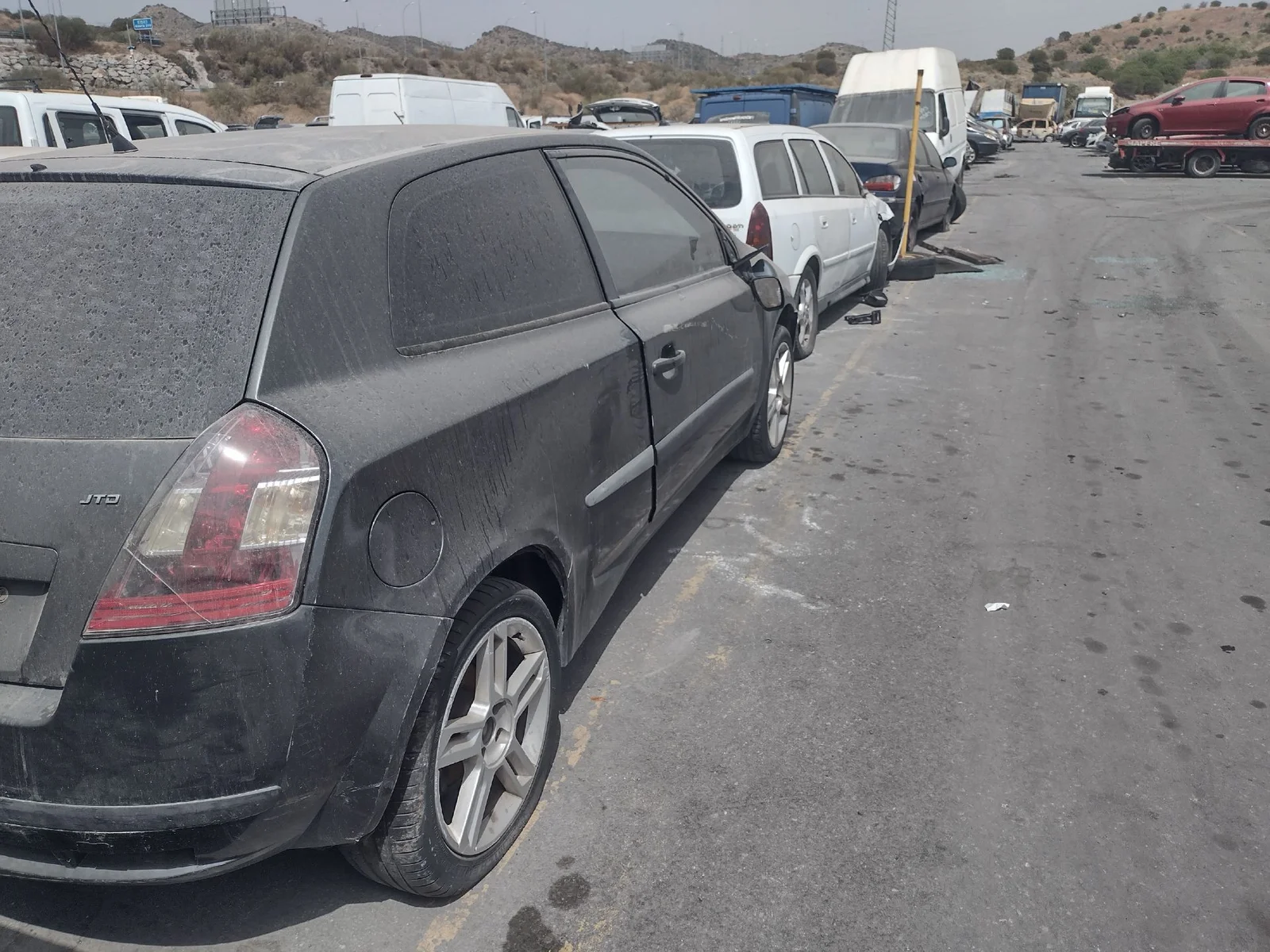 Foto de PARAGOLPES TRASERO FIAT STILO (192) 1.9 JTD CAT (116 CV / 85 KW) referencia 0071718805