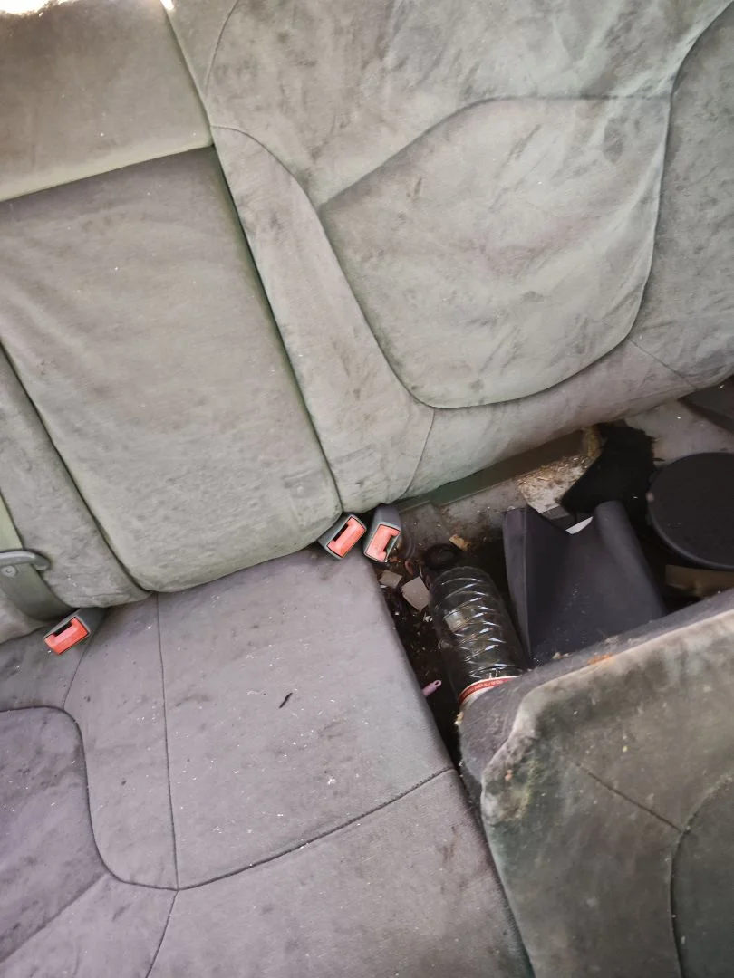 Foto de ENGANCHE CINTURON TRASERO IZQUIERDO CITROEN C5 BERLINA 2.0 HDi (109 CV / 80 KW)