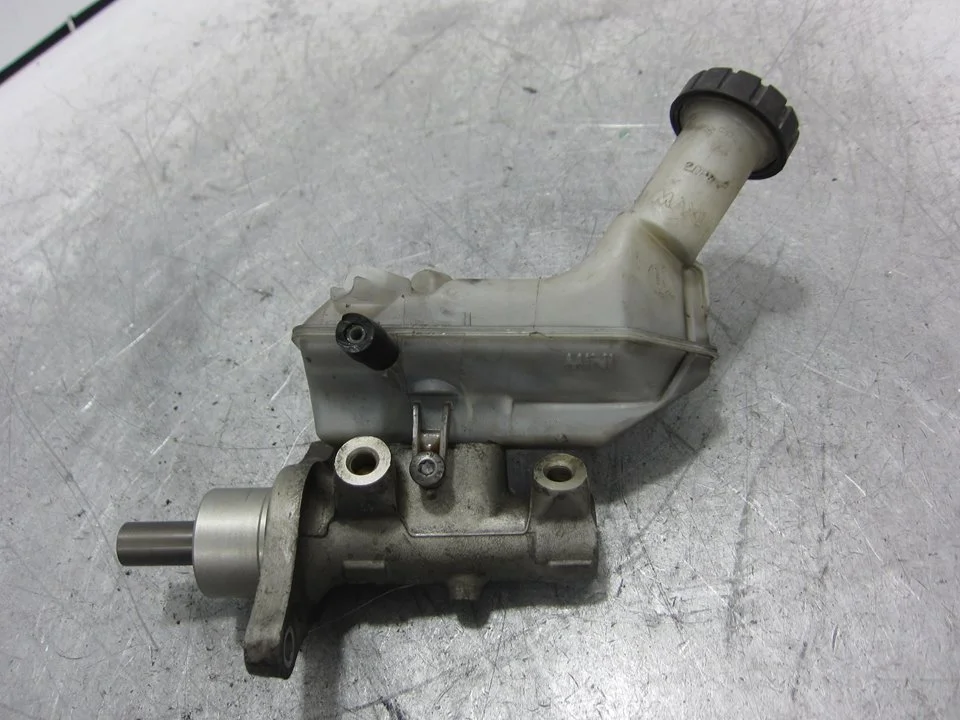 Foto de BOMBA FRENO RENAULT CLIO III 1.5 dCi Diesel (68 CV / 50 KW)