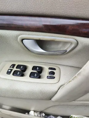 Foto de MANETA INTERIOR DELANTERA IZQUIERDA VOLVO S80 BERLINA 2.4 Diesel (131 CV / 96 KW)