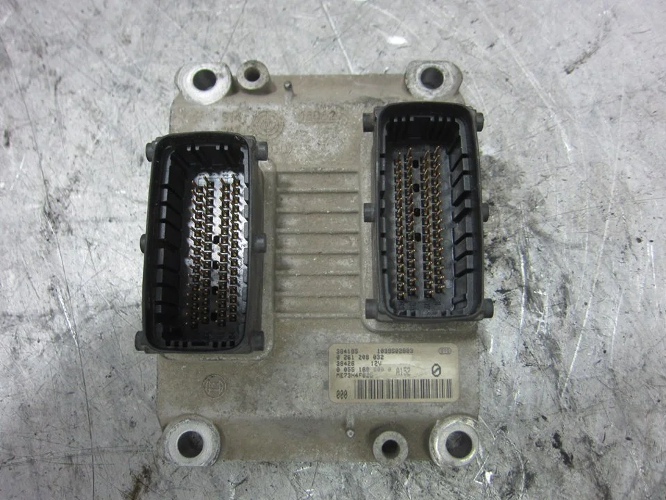 Foto de CENTRALITA MOTOR UCE FIAT II PUNTO (188) BERLINA 1.4 (95 CV / 70 KW) referencia 0261208032