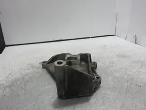 Foto de SOPORTE ALTERNADOR VOLKSWAGEN TOUAREG (7LA) referencia 070903143C foto 2