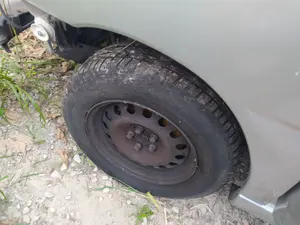 Foto de PASO RUEDA DELANTERO IZQUIERDO PEUGEOT EXPERT FURGÓN COMFORT (1995) 2.0 HDi (109 CV / 80 KW)