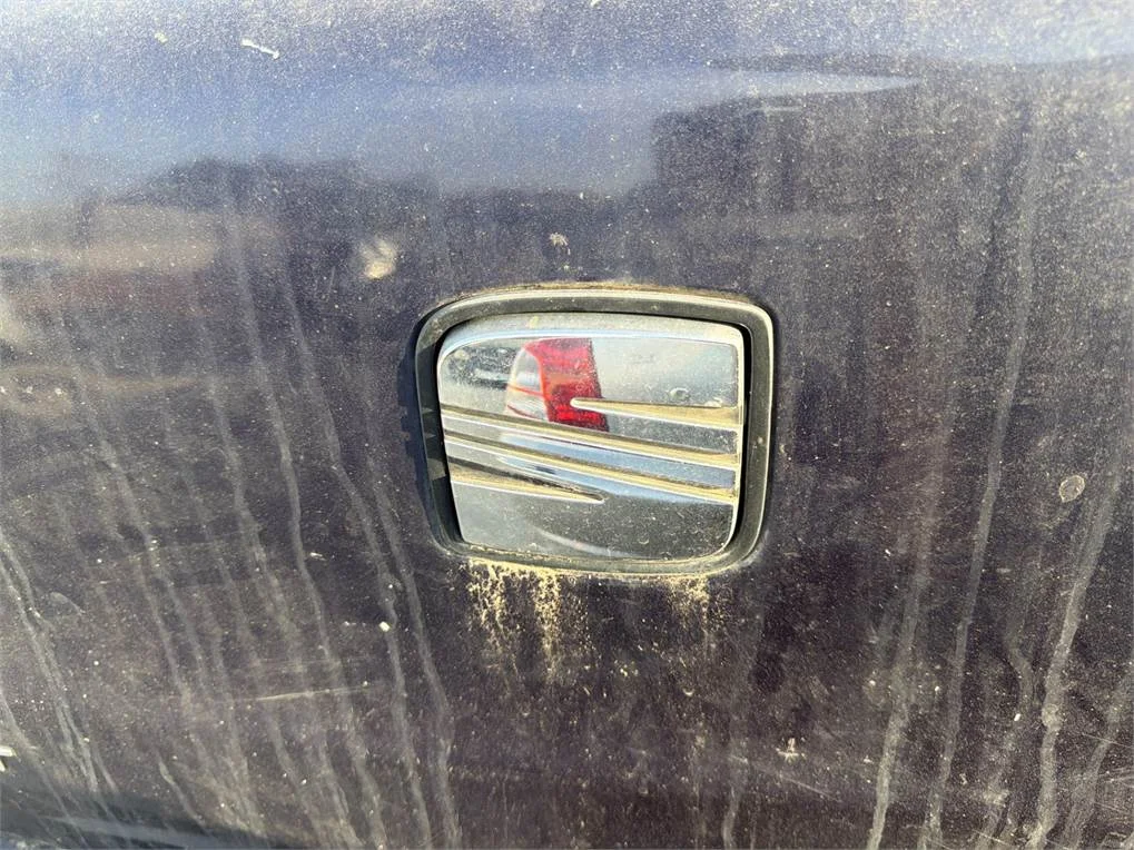 Foto de MANETA EXTERIOR MALETERO / PORTON SEAT CORDOBA BERLINA (6K2)