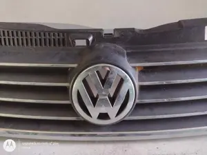 Foto de REJILLA DELANTERA VOLKSWAGEN PASSAT BERLINA (3B3) referencia 3B0853651 foto 3
