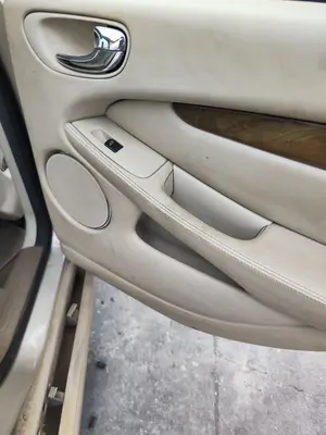 Foto de ELEVALUNAS TRASERO DERECHO JAGUAR X-TYPE 2.1 V6 24V CAT (156 CV / 115 KW)