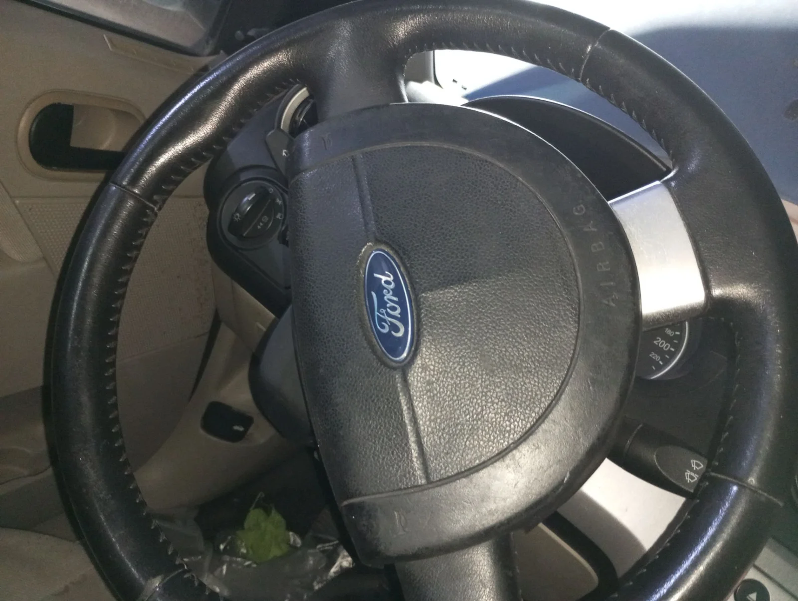 Foto de AIRBAG DELANTERO IZQUIERDO FORD FIESTA (CBK) 1.25 16V CAT (69 CV / 51 KW) referencia 6004846B