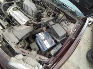 Foto de CAJA RELES / FUSIBLES NISSAN MAXIMA QX (A32) 2.0 V6 24V CAT (140 CV / 103 KW)