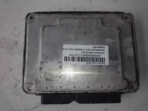 Foto de CENTRALITA MOTOR UCE VOLKSWAGEN GOLF IV VARIANT (1J5)(05.1999) referencia 038906019FG foto 2