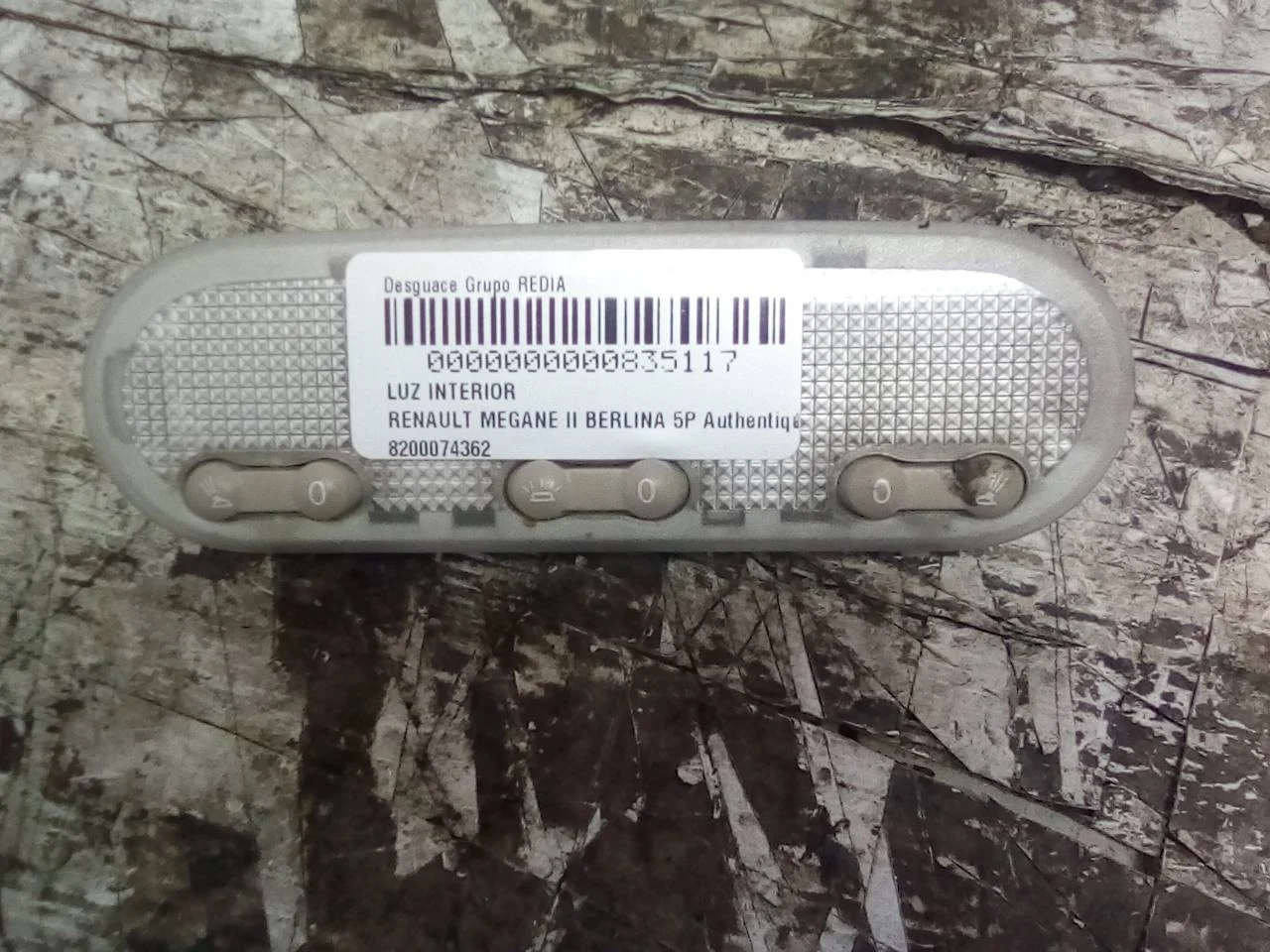 Foto de LUZ INTERIOR RENAULT MEGANE II BERLINA 5P 1.5 dCi Diesel (82 CV / 60 KW) referencia 8200074362
