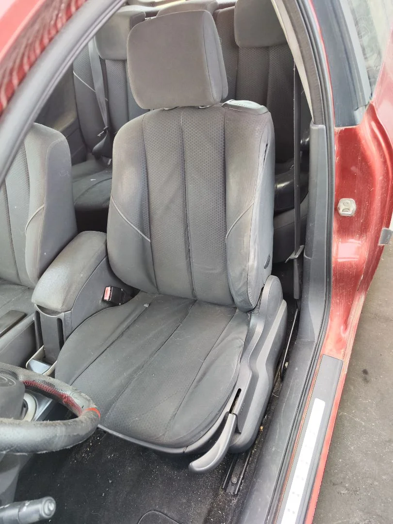 Foto de ASIENTO DELANTERO IZQUIERDO RENAULT MEGANE II BERLINA 3P 1.9 dCi Diesel (120 CV / 88 KW)