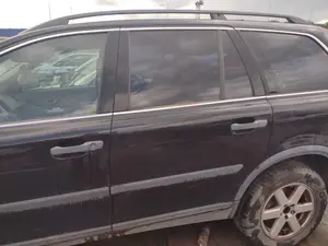Foto de PUERTA TRASERA IZQUIERDA VOLVO XC90 2.4 Diesel CAT (185 CV / 136 KW)