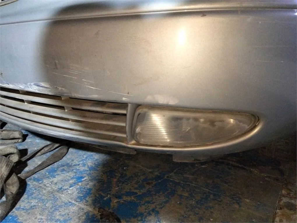 Foto de FARO ANTINIEBLA IZQUIERDO CHRYSLER VOYAGER (RG)