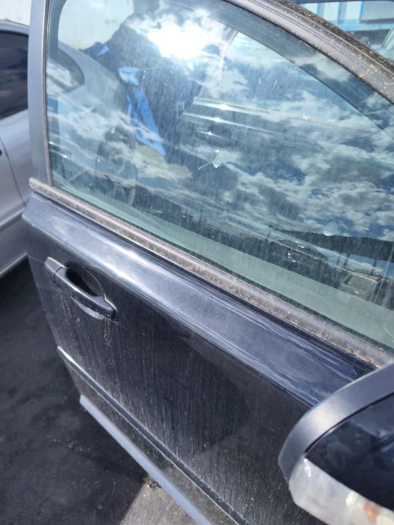 Foto de LUNA DELANTERA DERECHA VOLVO V50 FAMILIAR 2.0 Diesel CAT (136 CV / 100 KW) referencia 30779422