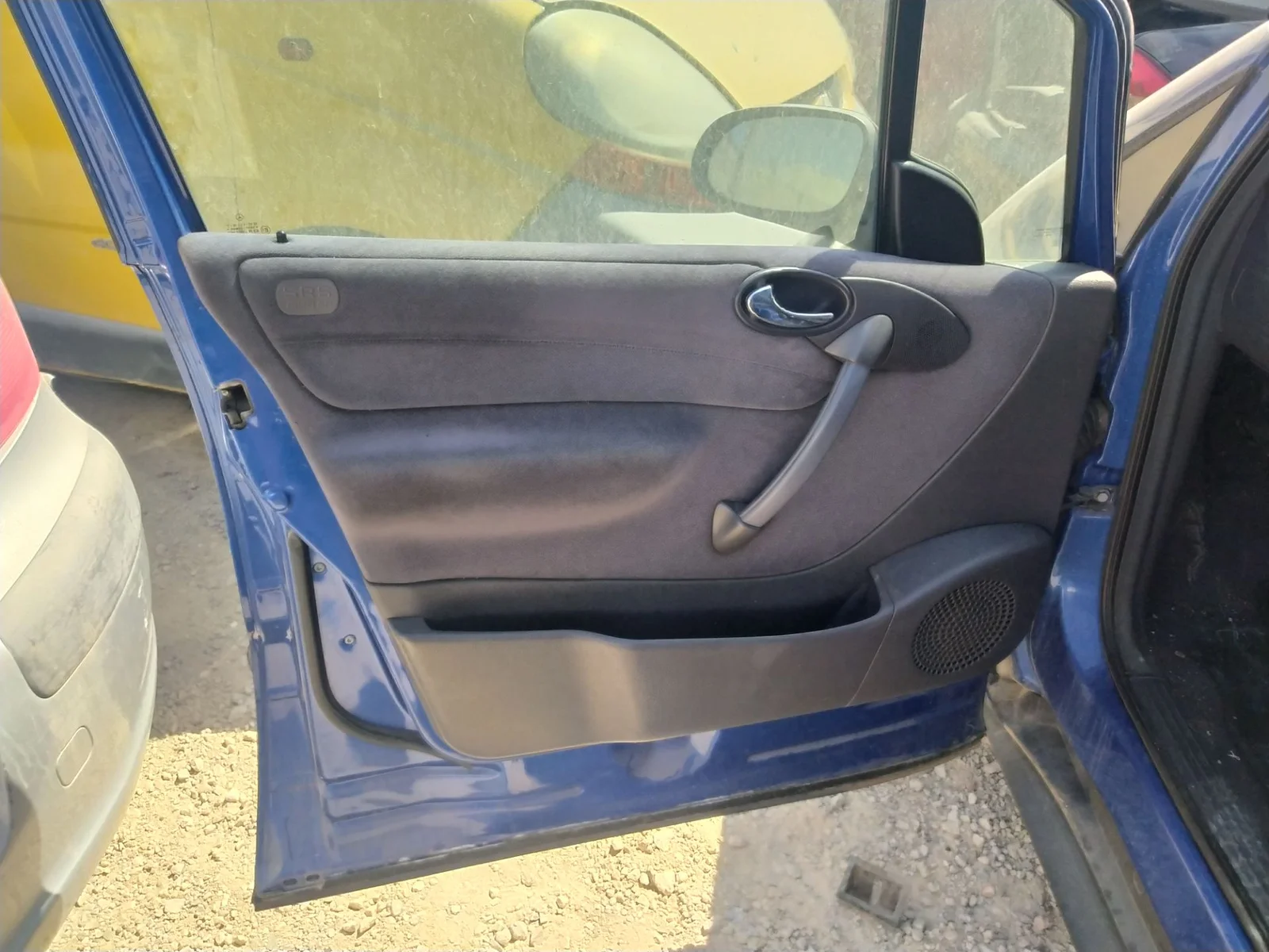 Foto de CERRADURA PUERTA DELANTERA IZQUIERDA MERCEDES-BENZ CLASE A (BM 168) 1.7 CDI Diesel CAT (90 CV / 66 KW) referencia A1687201935