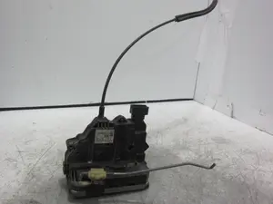 Foto de CERRADURA PUERTA DELANTERA IZQUIERDA OPEL CORSA D 1.3 16V CDTI (75 CV / 55 KW) referencia 13258271 foto 3