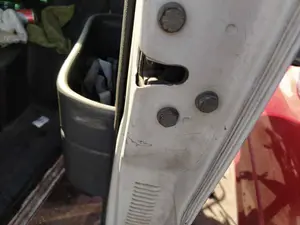 Foto de CERRADURA PUERTA DELANTERA DERECHA CITROEN JUMPER FURGÓN GRAN VOLUMEN 2.2 HDI CAT (101 CV / 74 KW) referencia 9136P4
